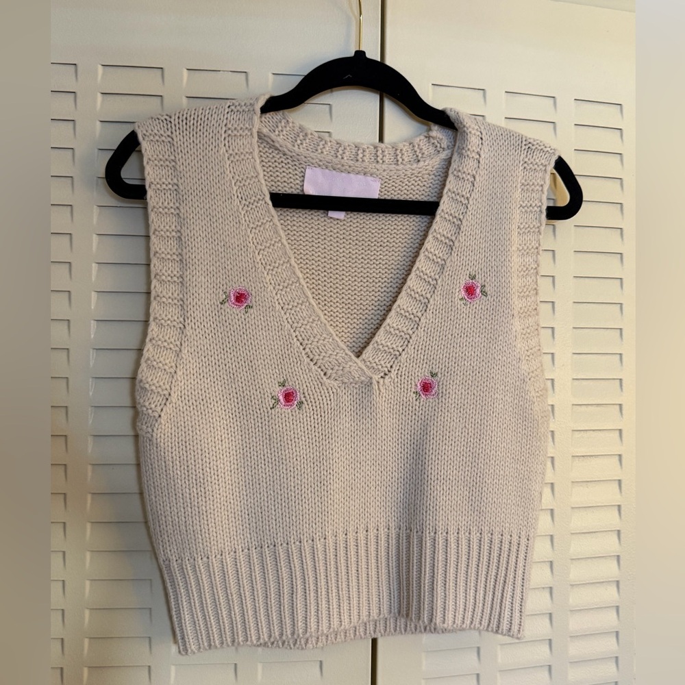 Emma Rose x Beginning Boutique Floral Knit Sweater Vest Cream | Size 8